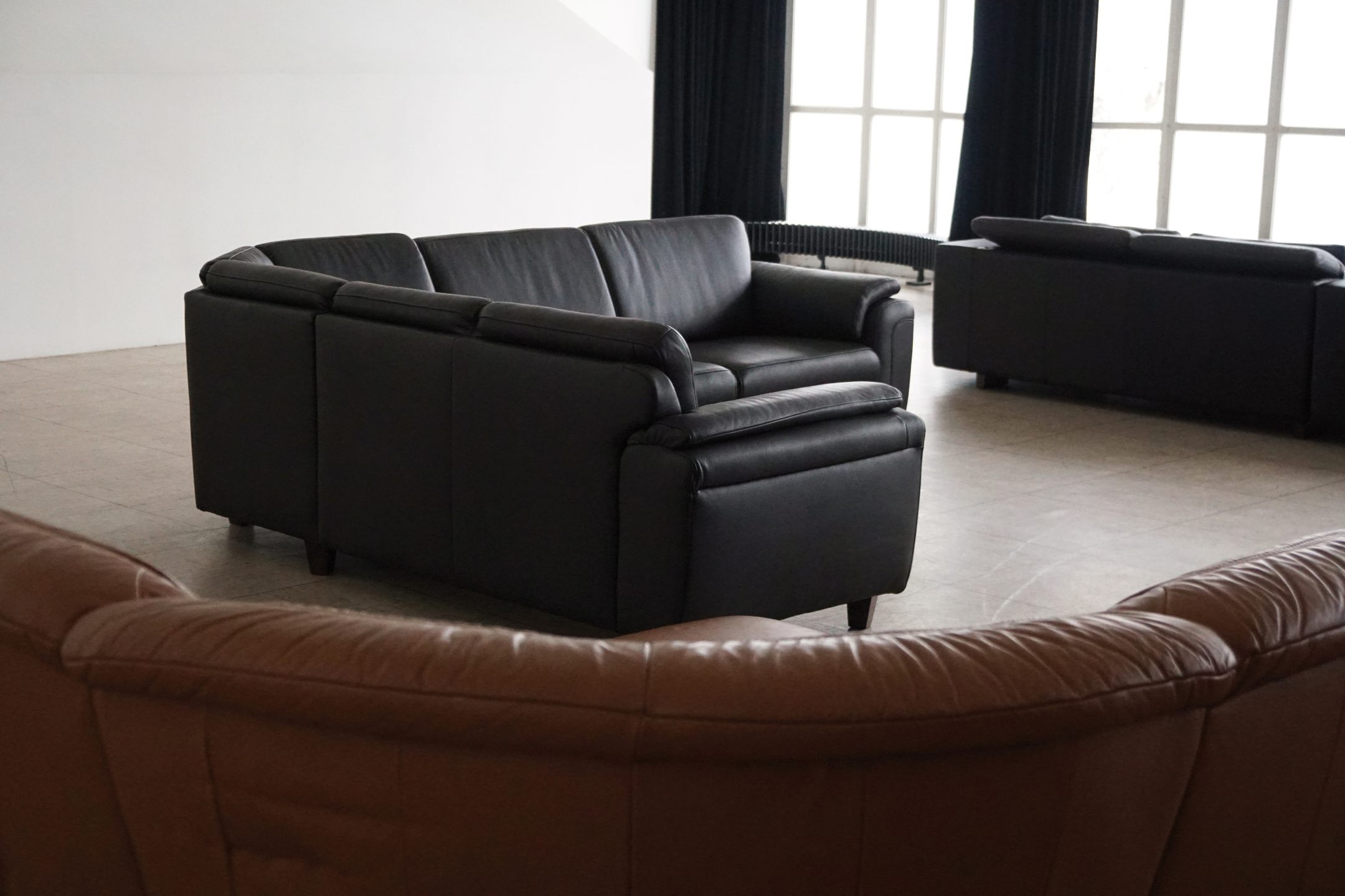 *Arrangement*, used/leather/nonsmoker-household/corner-sofas for the *Poem Automaton*, 2018