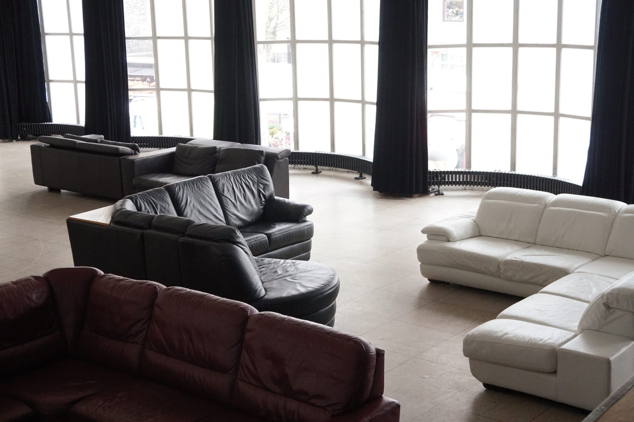 *Arrangement*, used/leather/nonsmoker-household/corner-sofas for the *Poem Automaton*, 2018